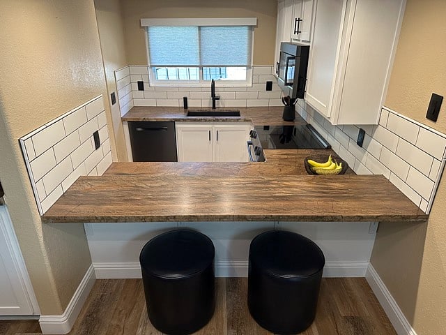 Breakfast bar with custom leather seating