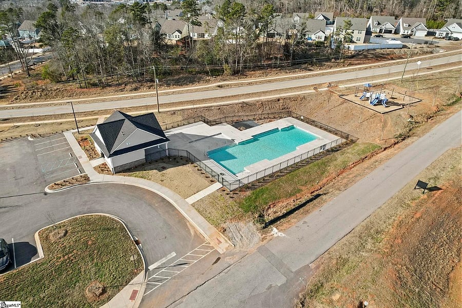 Community swimming pool (open warmer season)