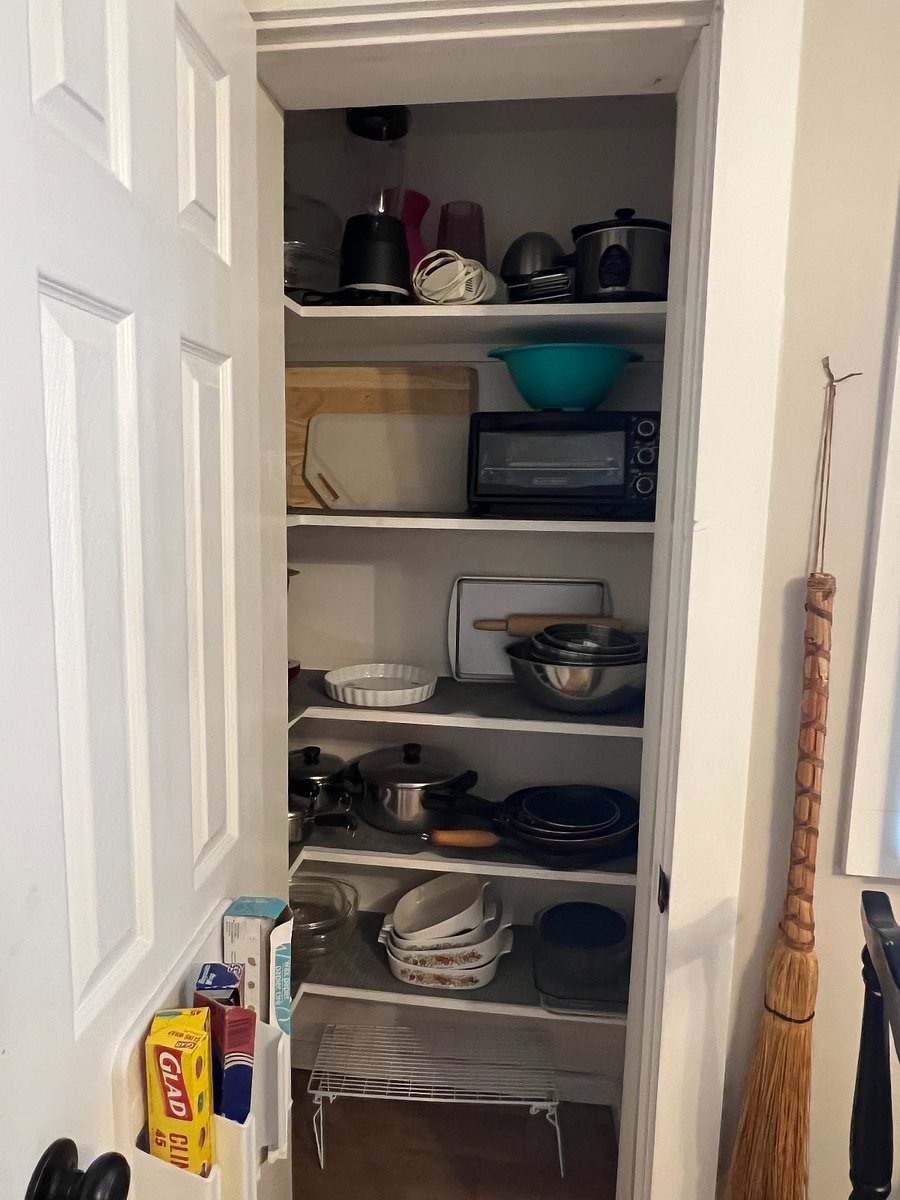 Fully Furnished Kitchen Pantry