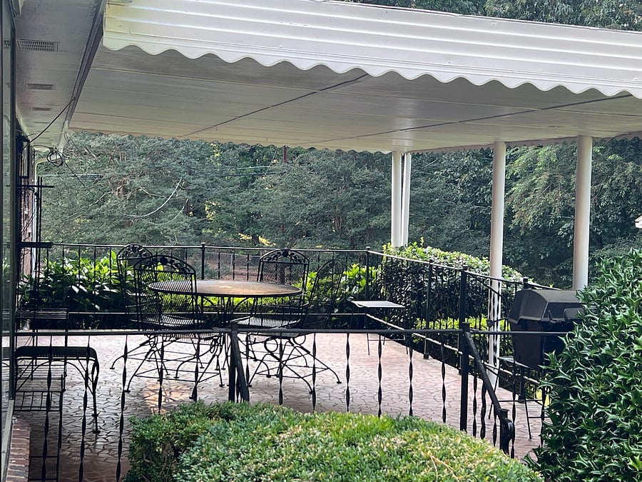 Nature lovers and bird watchers enjoy the quiet on the backyard patio or grill some burgers or dogs for a family picnic.