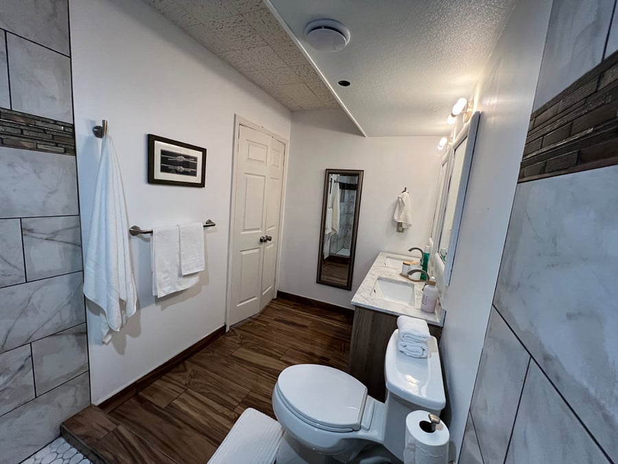 Hotel quality towels, Full length mirror, Starter toiletries 