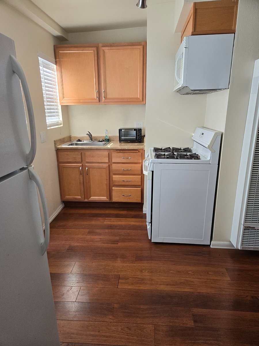 Furnished Finder property 671738_1 photo 3