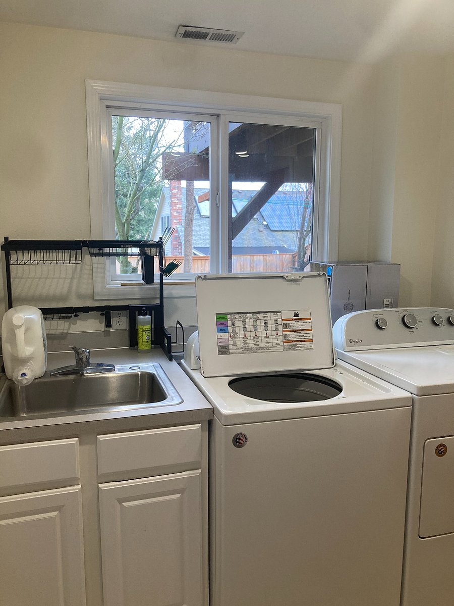 Laundry and sink. No dishwasher, sorry. 
