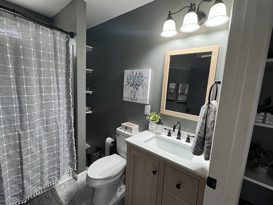 Furnished Finder property 672000_1 photo 6