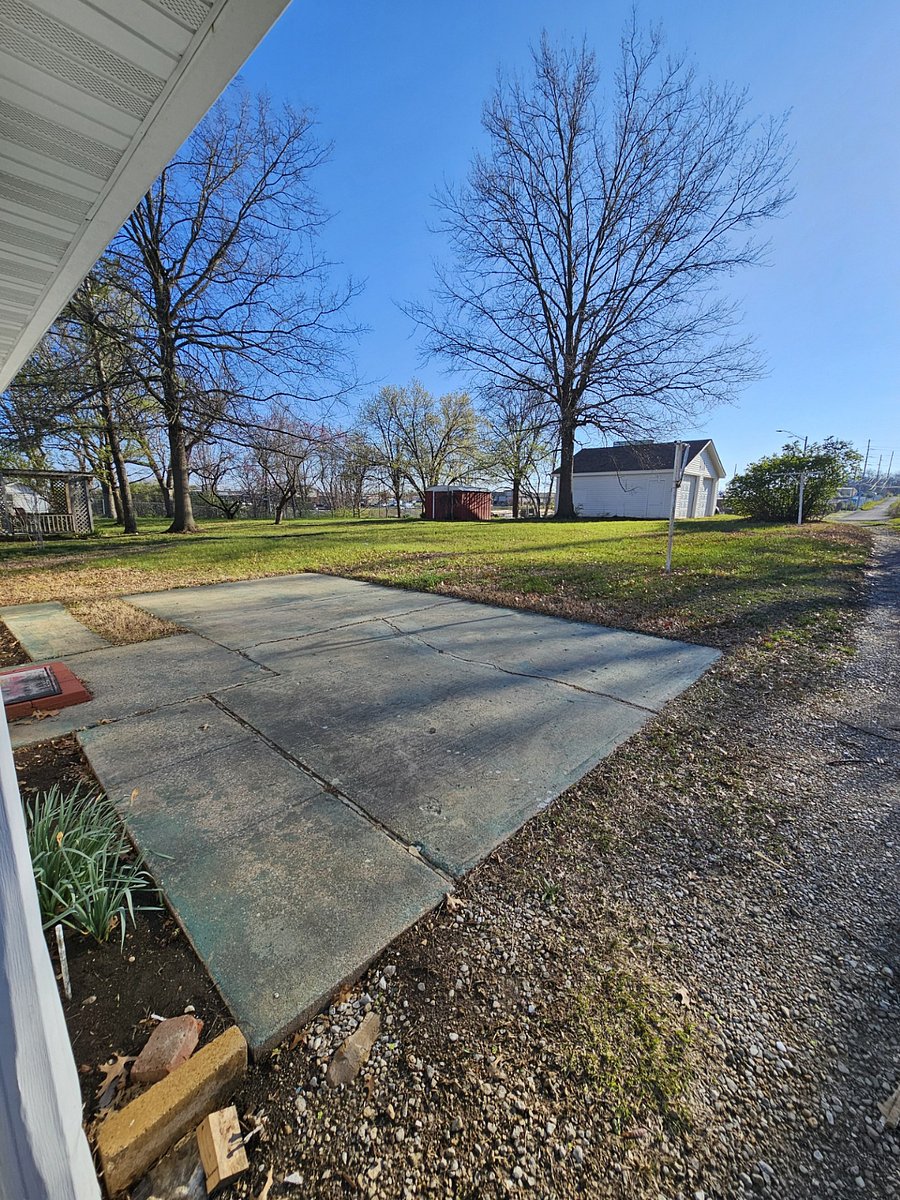 Furnished Finder property 672000_1 photo 17