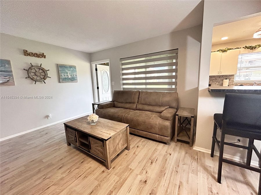 Furnished Finder property 672072_1 photo 11