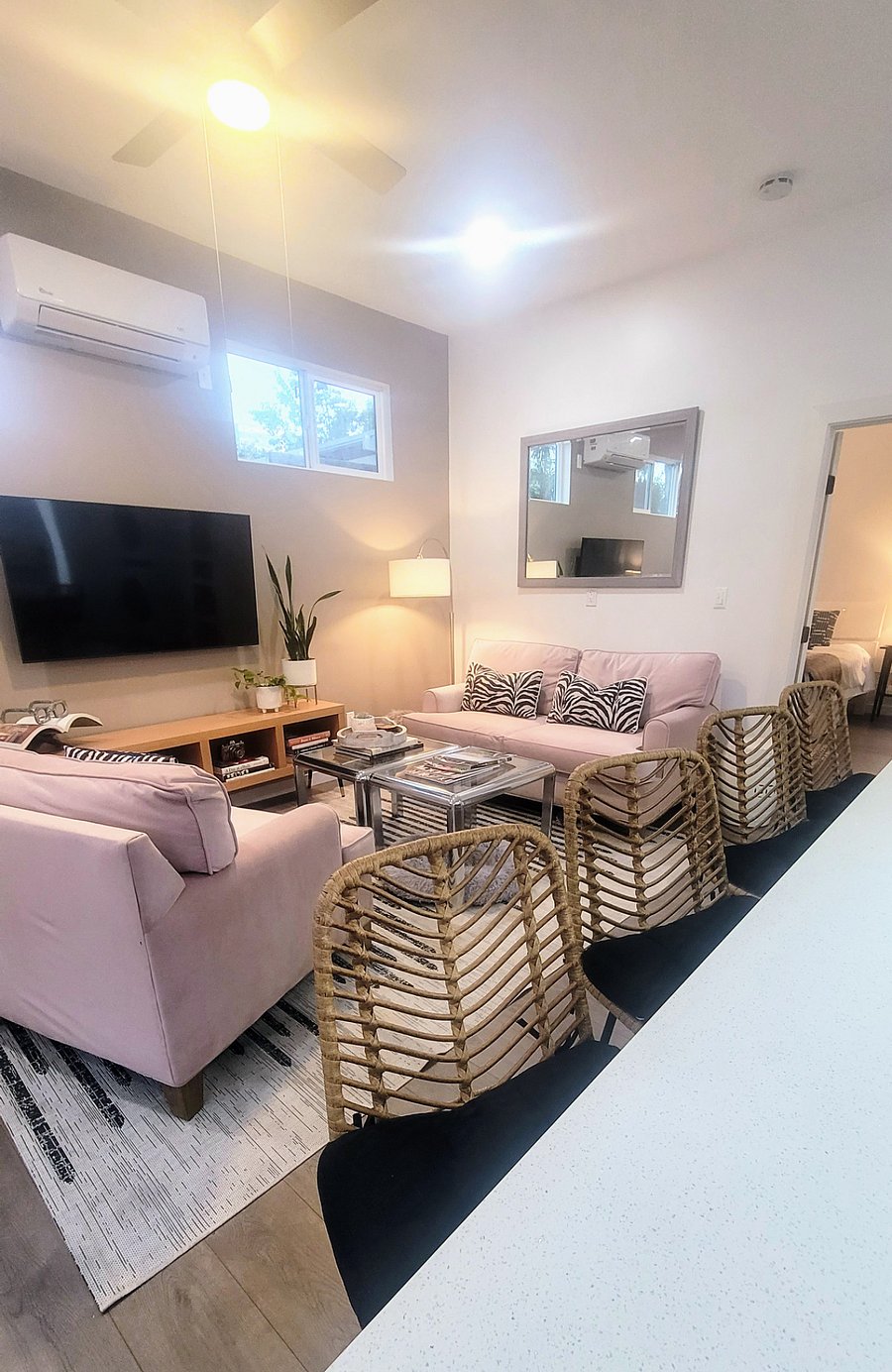 Furnished Finder property 672096_2 photo 4