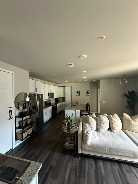 Furnished Finder property 672116_1 photo 15