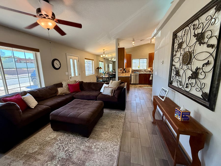 Furnished Finder property 672142_1 photo 4