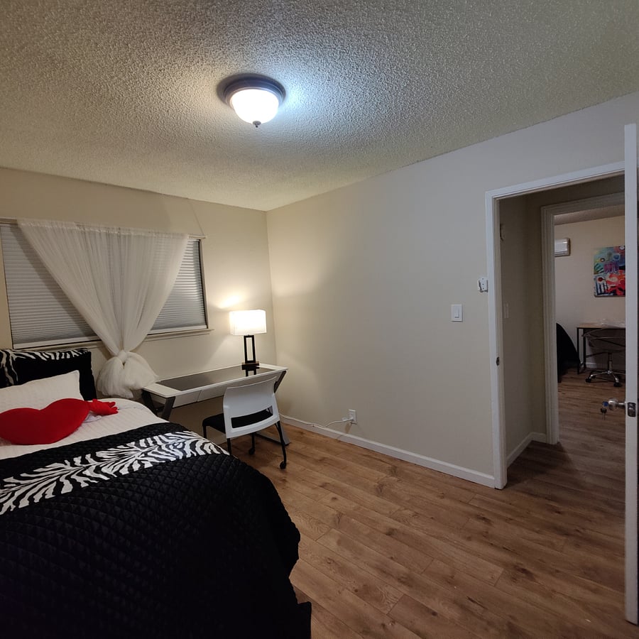 Furnished Finder property 672238_1 photo 3