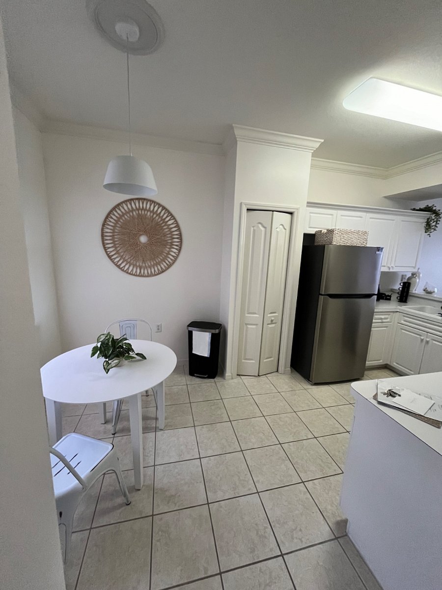 Furnished Finder property 672403_1 photo 8