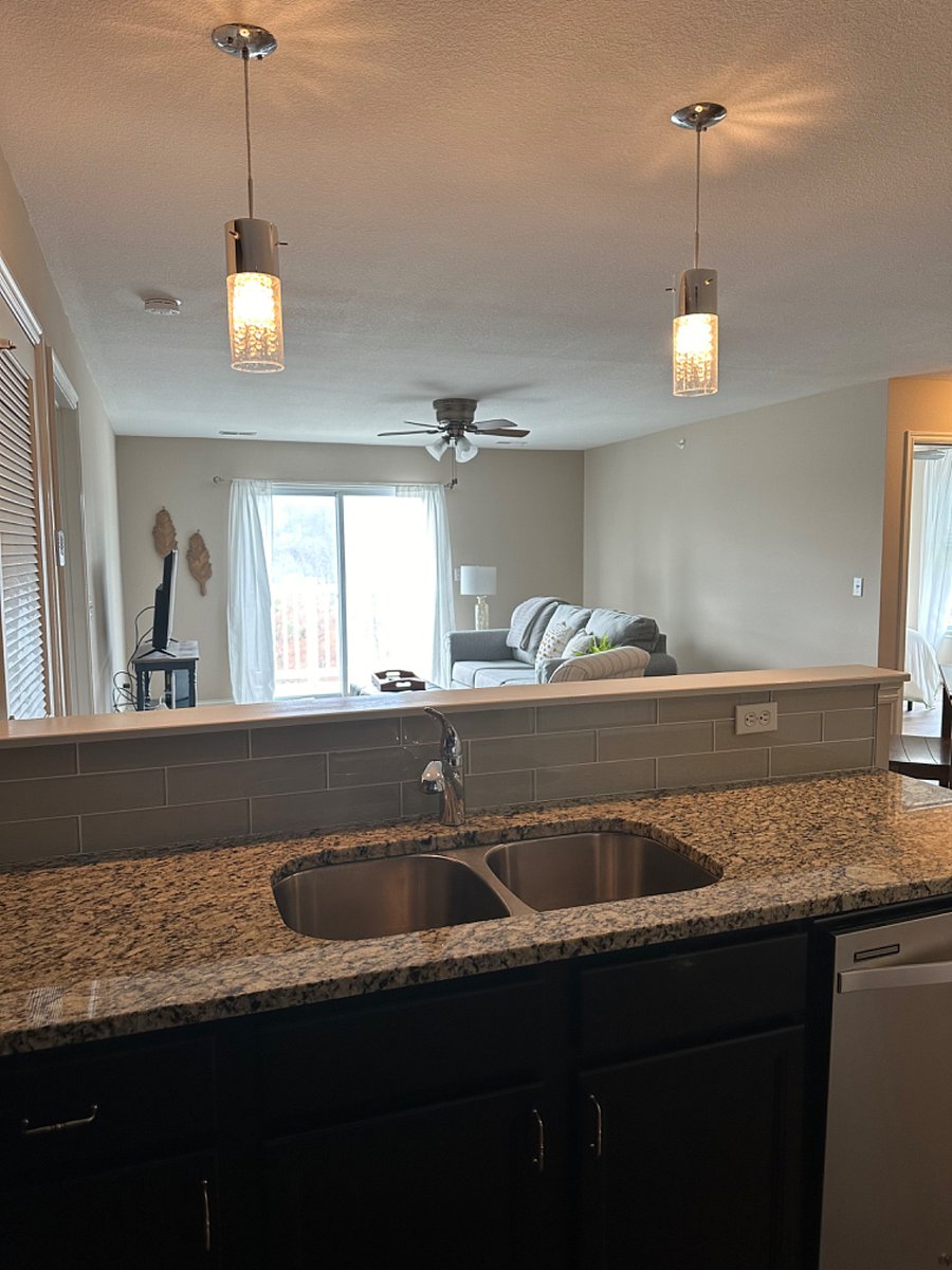 Furnished Finder property 672446_1 photo 4