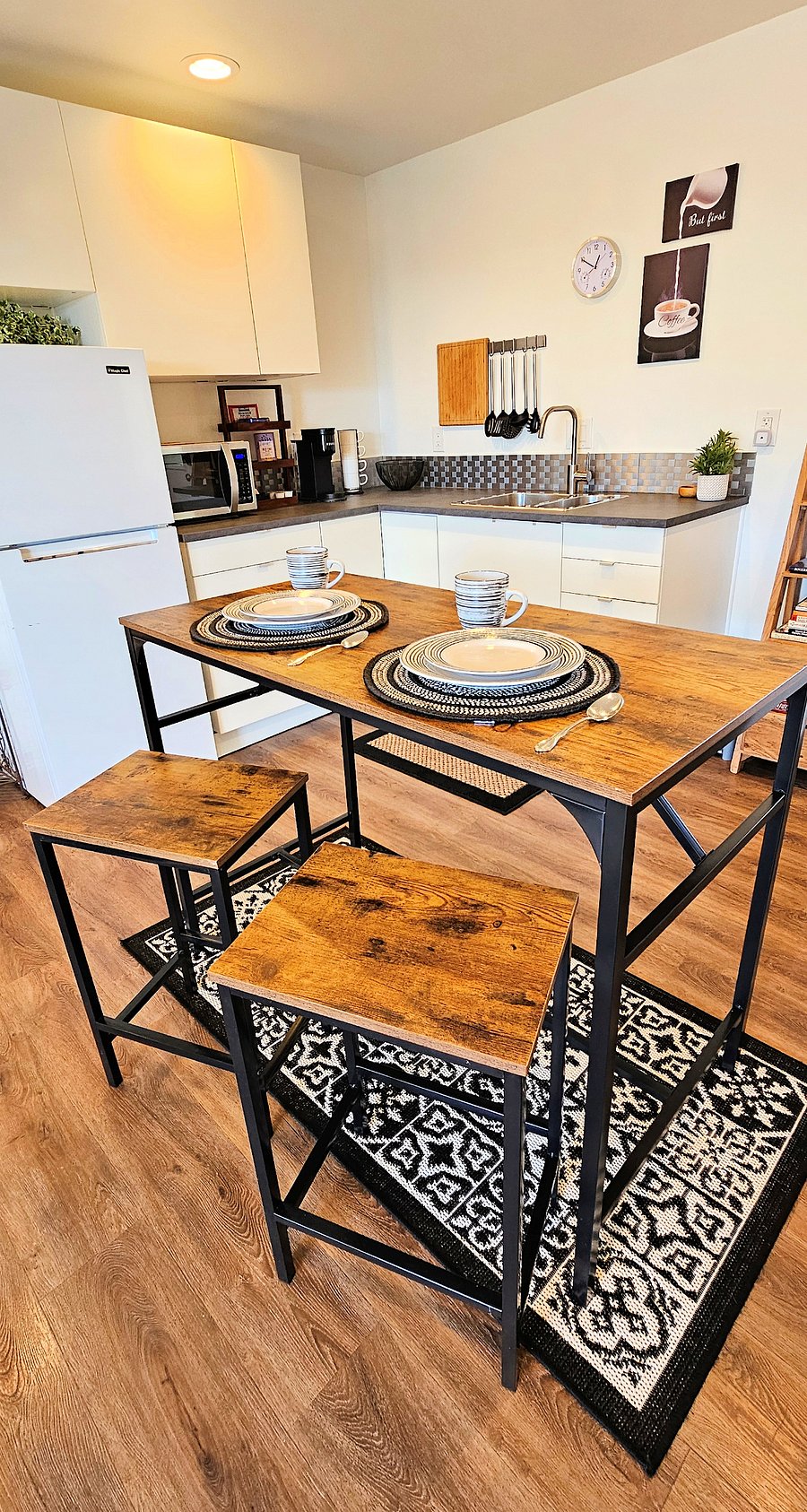 Furnished Finder property 672498_1 photo 3