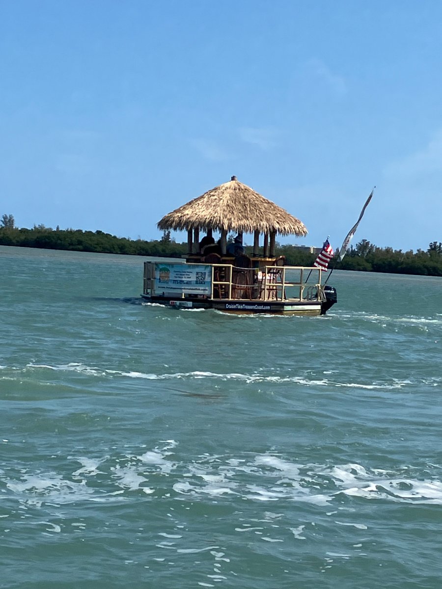 Tiki Tour Boat