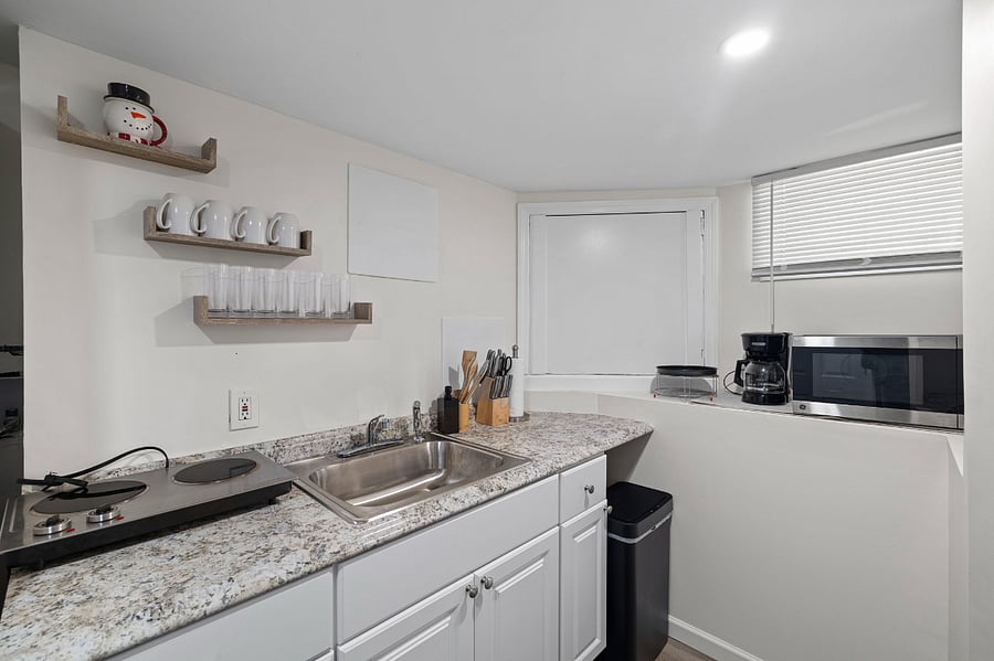 Furnished Finder property 672668_1 photo 9