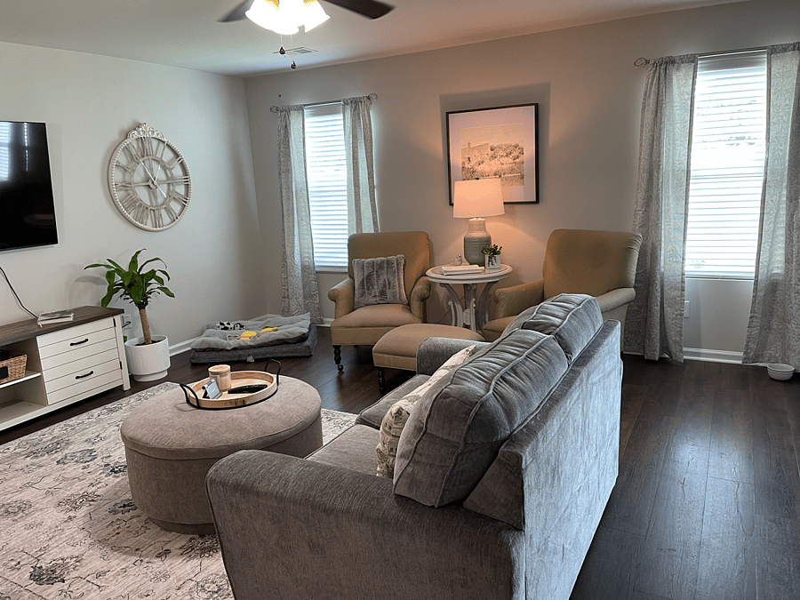Furnished Finder property 672725_1 photo 4