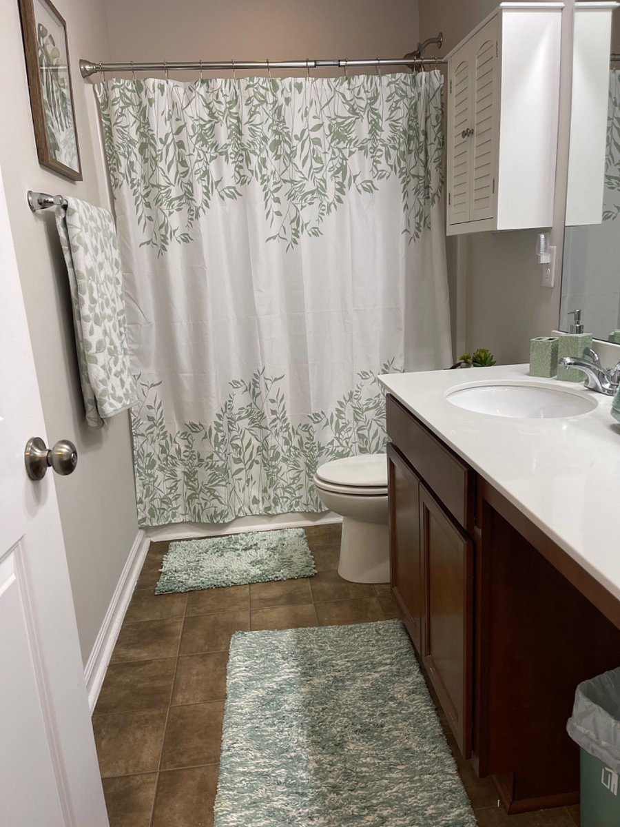 Tenant bath