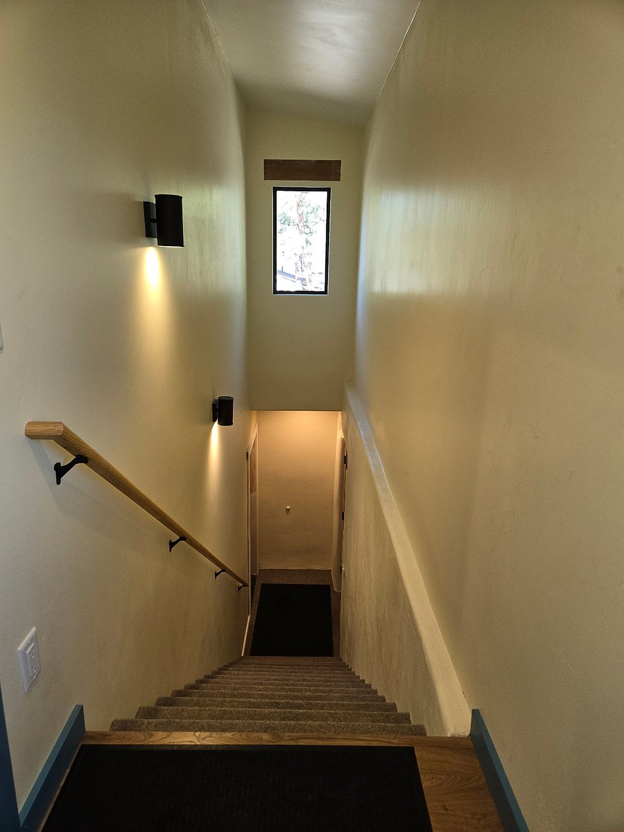 Furnished Finder property 672751_1 photo 3