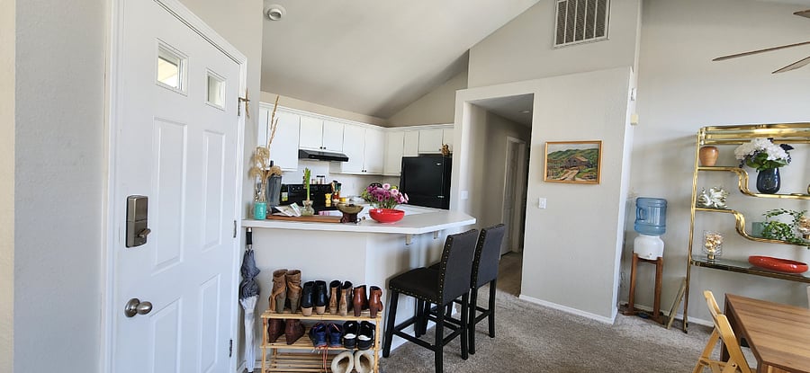 Furnished Finder property 672809_1 photo 3