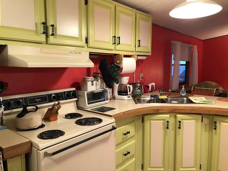 Fully functional kitchen
