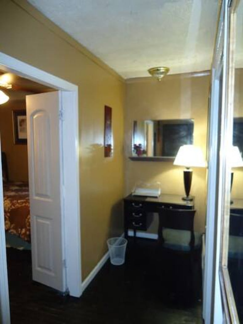 Furnished Finder property 672902_2 photo 9
