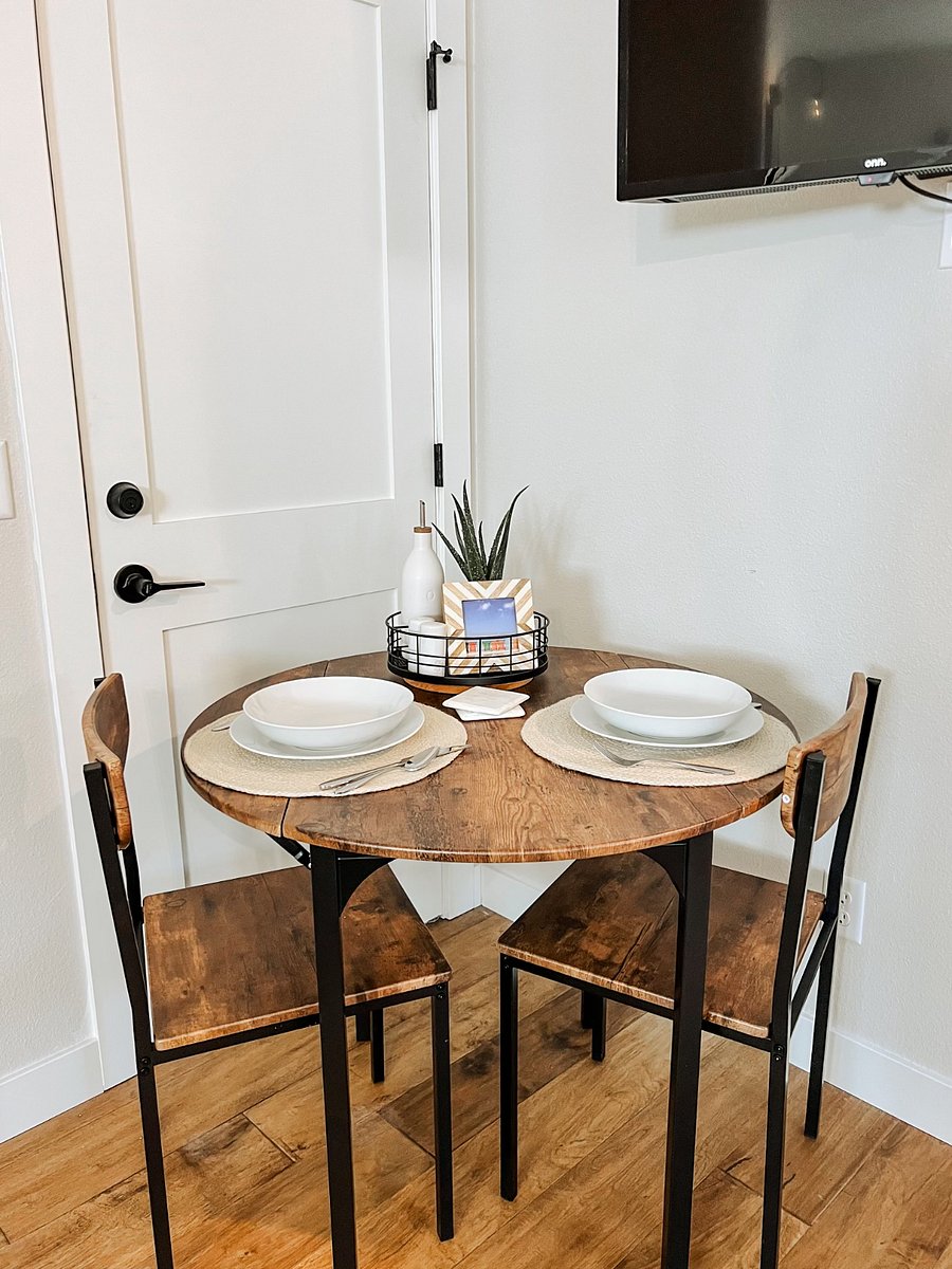 Dinning table