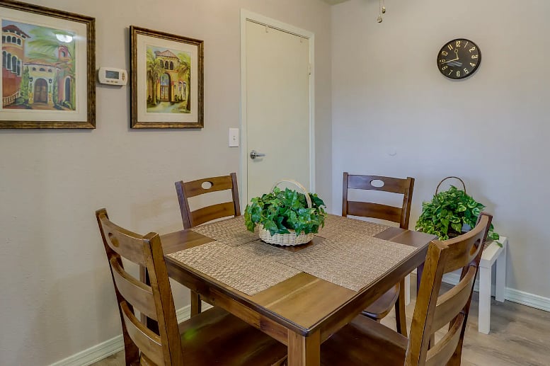 Furnished Finder property 672977_1 photo 11