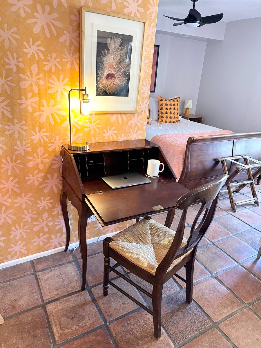 Writing, computer desk.