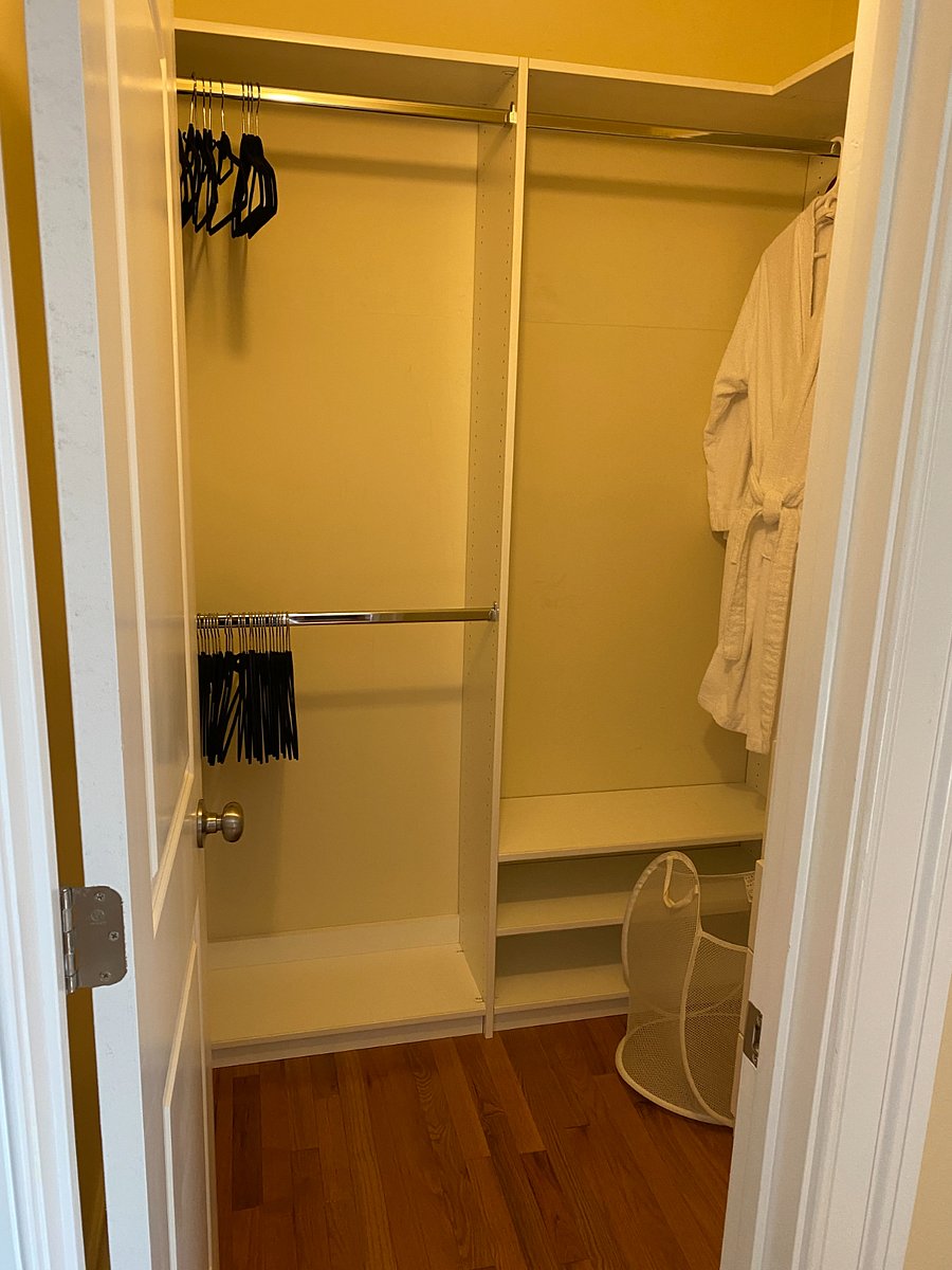 Walk-in closet