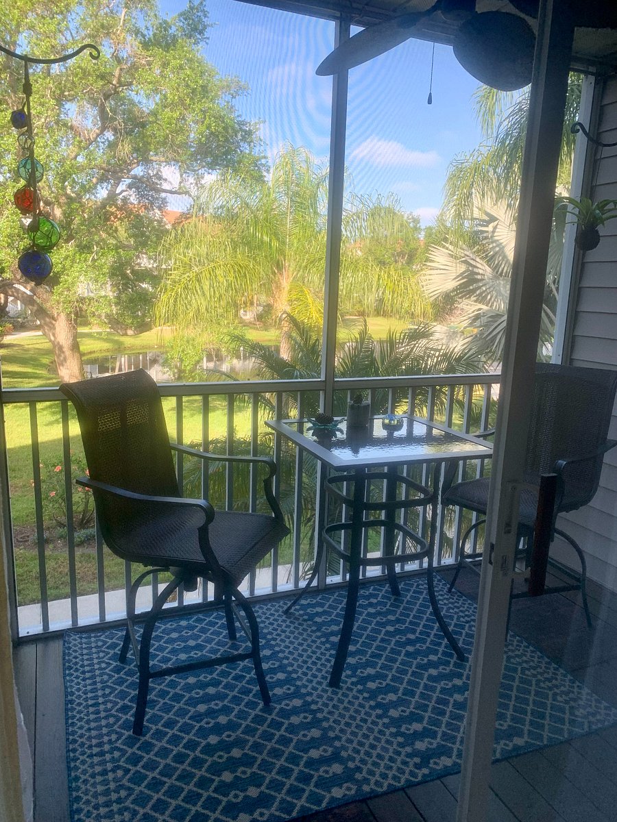 Lanai overlooking pond for your morning coffee