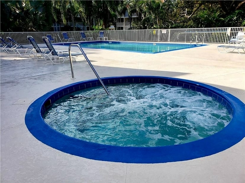 Jacuzzi