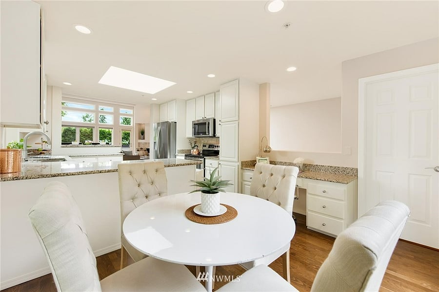Breakfast Nook