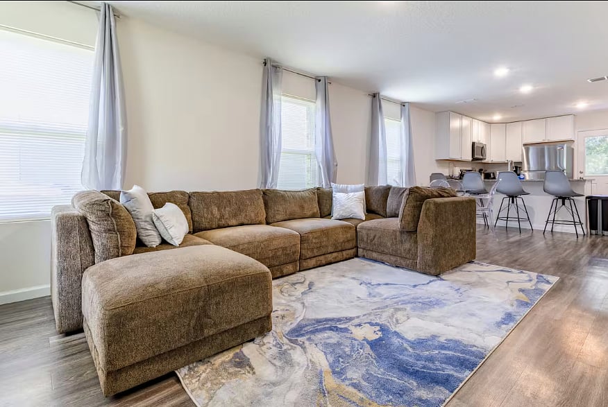 Furnished Finder property 673348_1 photo 3