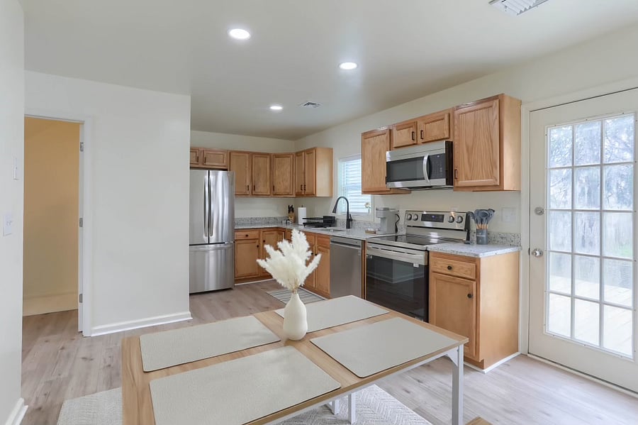 Furnished Finder property 673526_1 photo 6