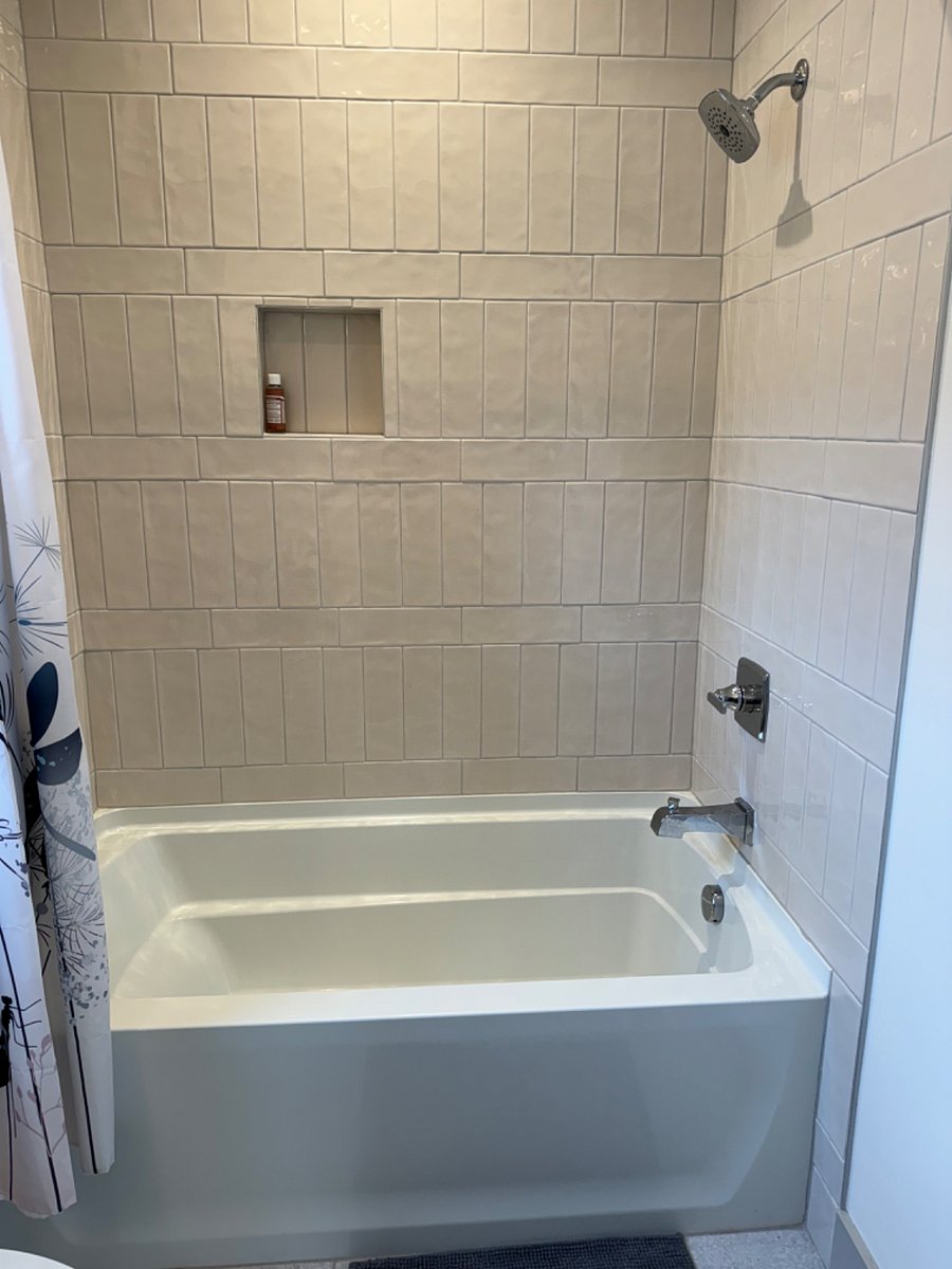 US Guest Bath full tub & shower.