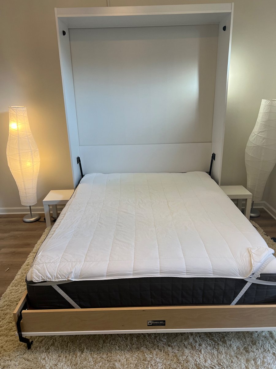 Keep it open like a "regular" queen bed.