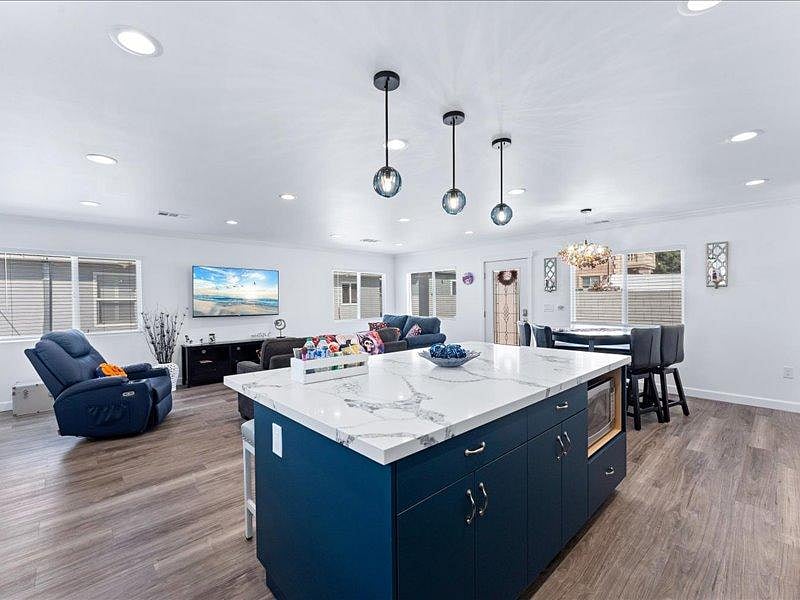 Furnished Finder property 673758_1 photo 3