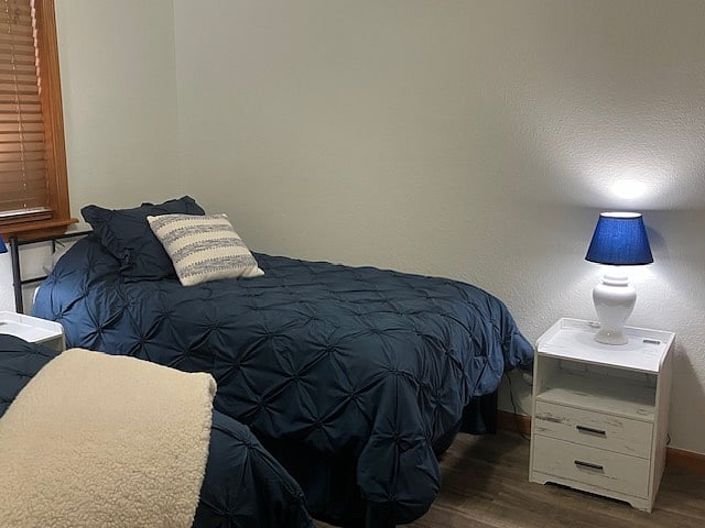Twin Bed in Bedroom