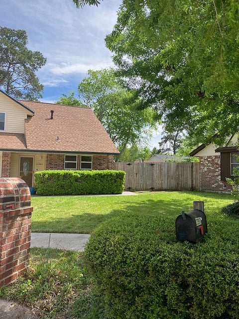 Front of home - well maintained