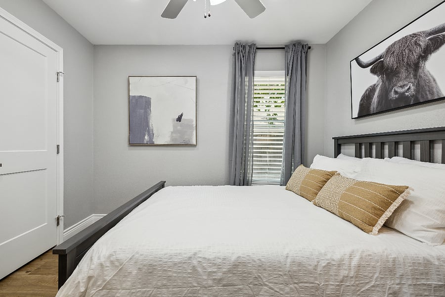 Queen Bedroom