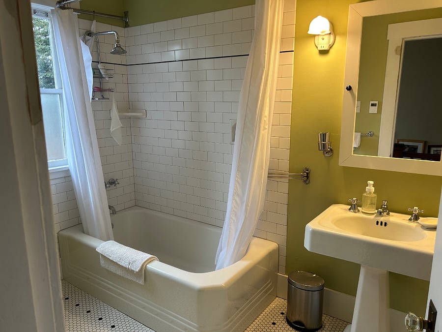 Upstairs Bathroom
