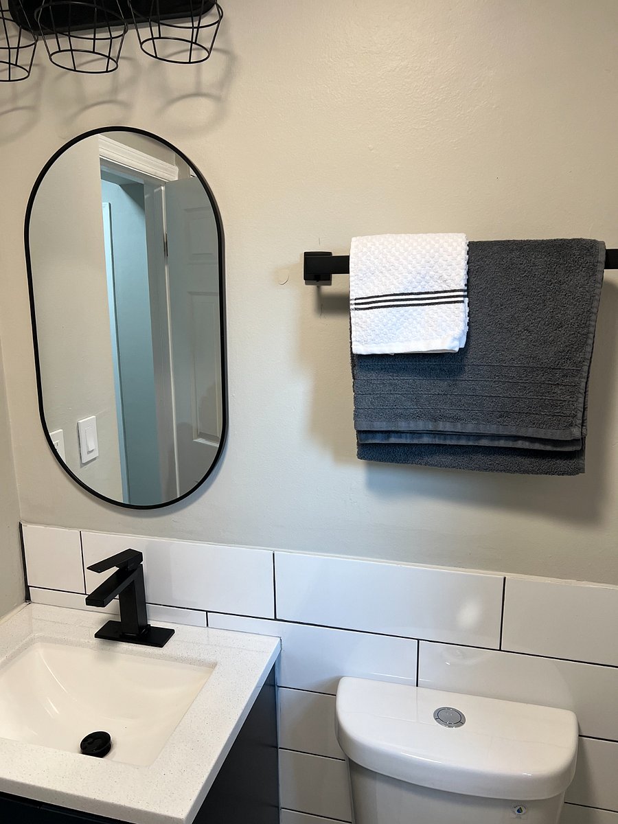 Modern decor with tile backsplash.