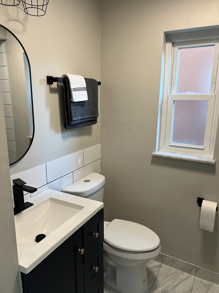 Several sets of bath towels and hand towels included.