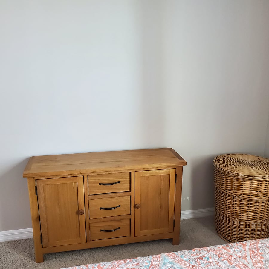 Guest bedroom 2 - extra storage