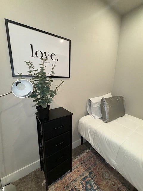Furnished Finder property 674075_1 photo 12
