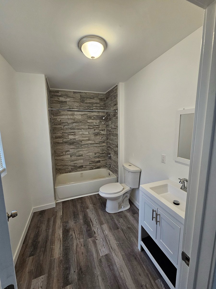 1st floor bathroom
