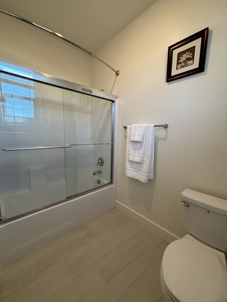 Second full bathroom upstairs.