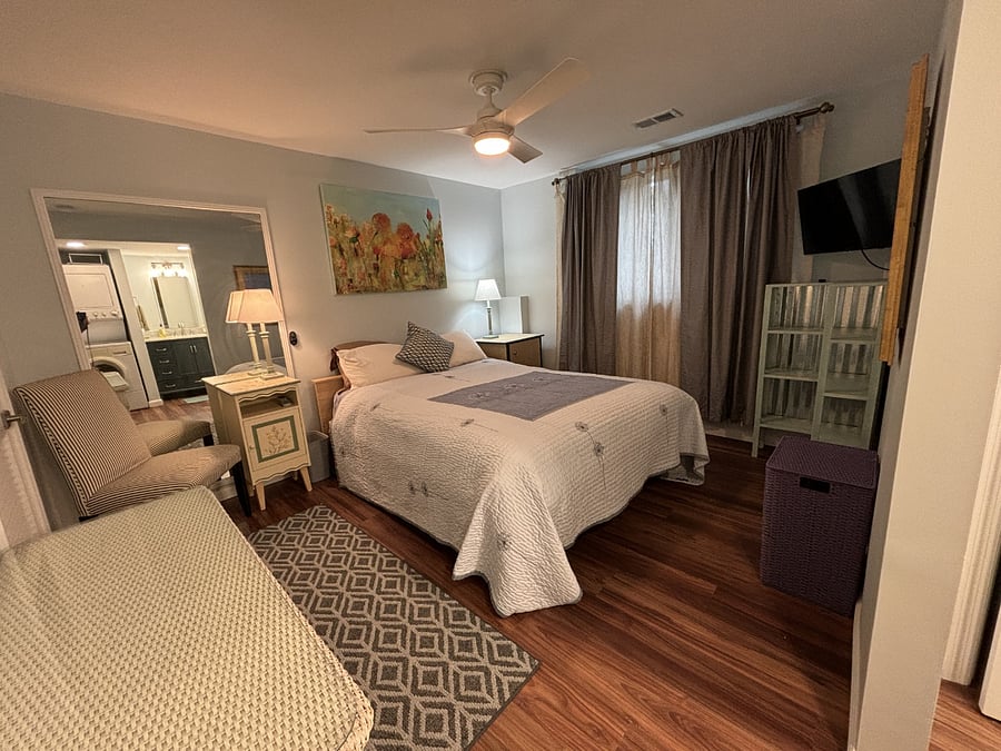 Furnished Finder property 674270_1 photo 6