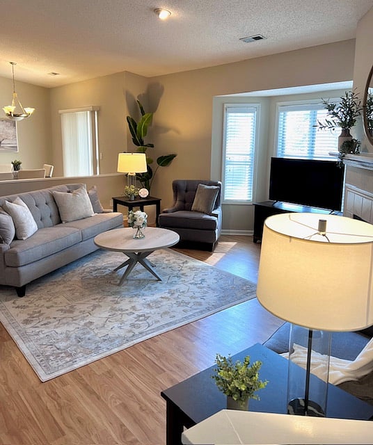 Furnished Finder property 674271_1 photo 1