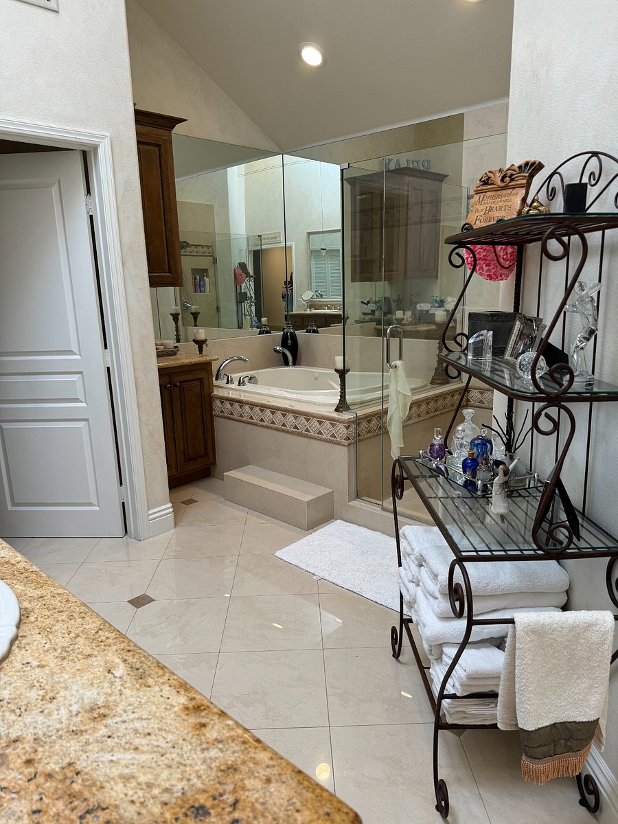 Furnished Finder property 674400_1 photo 14